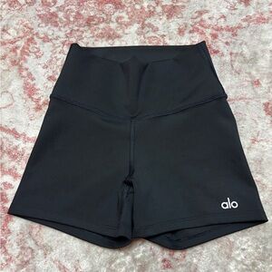 ALO Yoga Women's Black Biker Shorts